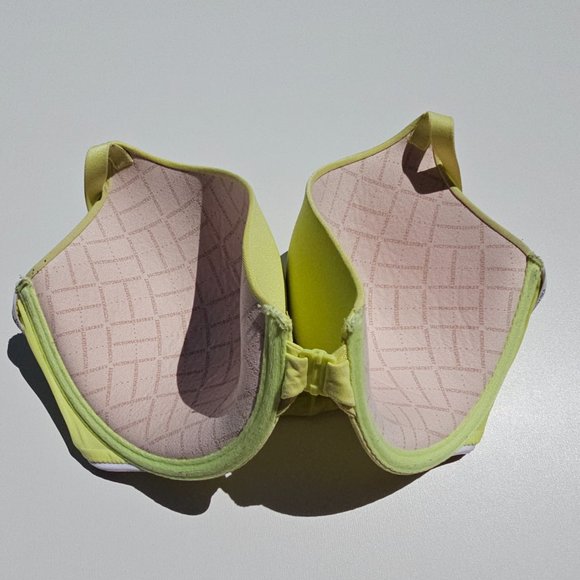 Victoria's Secret Front Closure, Racerback, Semi Demi Push-up Bra - size 34DD - Picture 3 of 6